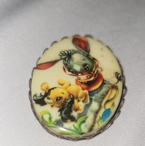 Vintage Animal Pendant with Cream Background